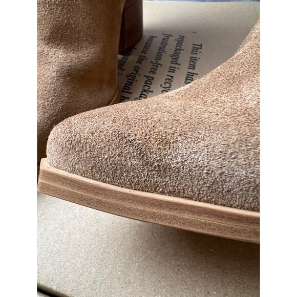 Marc Fisher LTD Woman OSHAY Pointed Toe Bootie Size: 8M - Picture 9 of 11